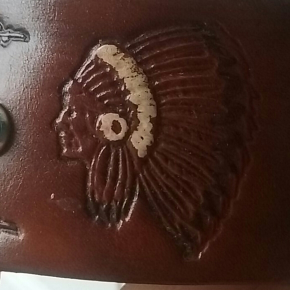 SIGNED Navajo Chiefs Head Leather Cuff Bracelet w/real Turquoise - Picture 5 of 6